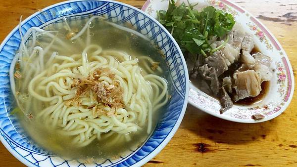 【蘆洲美食】蘆洲大廟口切仔麵-不輸給旁邊名店的爆美味切仔麵店 【蘆洲美食】蘆洲大廟口切仔麵-不輸給旁邊名店的爆美味切仔麵店