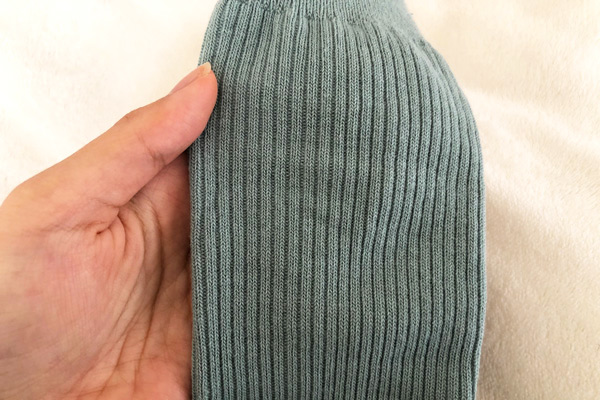 ユニクロ メンズソックスが女子にも大人気 色がなんと50色でコスパ優秀