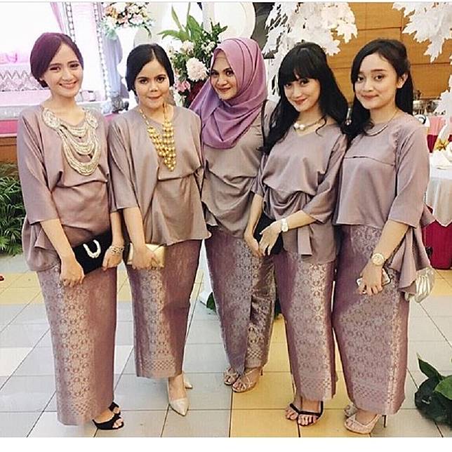 Elegan, Ini 19 Seragam Bridesmaids Terbaik yang Bisa Ditiru