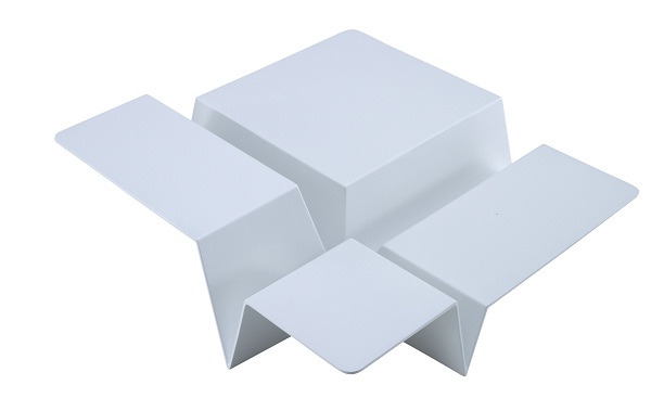 東南西北摺紙遊戲，折出一張造型矮桌