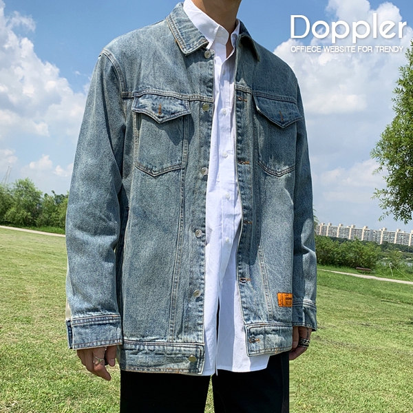 更多超值外套請點這邊喔⤵#DOPPLER 精選外套顏色: 淺藍 材質: 牛仔布尺寸:M~2L模特兒183/65 穿著 XL顏色尺寸選擇方法：【購買時請先將所需商品加入購物車在一併結算購買】現貨+預購方