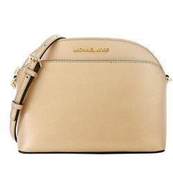 ◎最新發燒新品牌|◎經典時尚 完美呈現|◎時髦優雅 兼具實用品牌:MichaelKors/MK品牌定位:國際精品背法:斜背/側背包款:斜背包/側背包顏色:金色系外層材質:防刮牛皮/十字紋內層材質:布面
