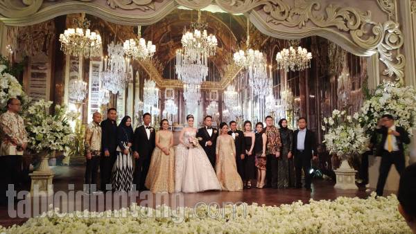 5 Pernikahan Selebriti Indonesia Paling Mewah 2 Tahun Terakhir (Binsar/tabloidbintang.com)