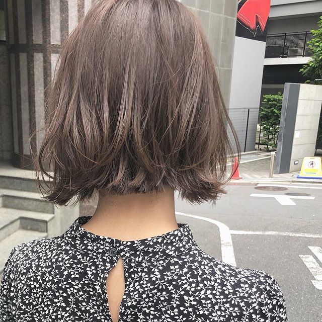 奶茶灰棕色