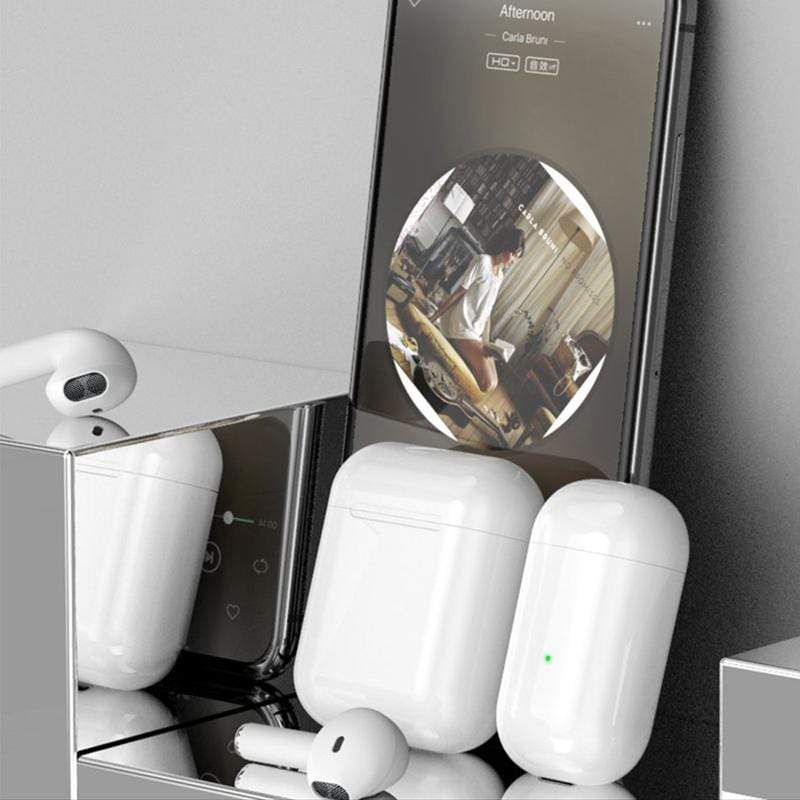 產品特色 優勢全面升級，新一代可觸單耳藍牙音樂耳機 AirSolo耳機極具表現力 高度還原原聲，呈現強勁的寬廣音域 新一代智能Touch，多功能一鍵操控 兼容iOS與Android，只要設備有藍牙就可