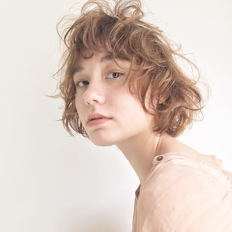 注目 カーリーヘア女子が急増中 パーマでもセルフでもできる最旬スタイルカタログ