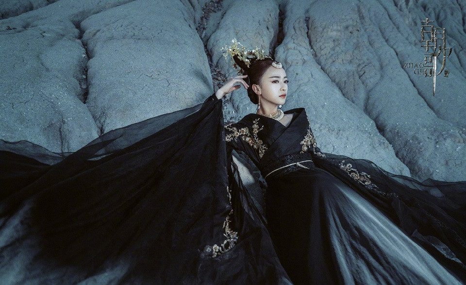 憑清宮宮鬥劇大火的娘娘：《延禧攻略》吳謹言