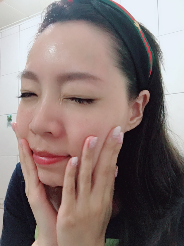 倪倪愛保養－『保養品推薦』歐美名媛女星網紅草本植萃天然保養聖品-來自歐洲MUJER法國原裝花植淨白臻萃/Dr.Konopka&amp;amp;amp;apos;s有機金縷香沐浴精華/義大利黑鑽深層淨化潔顏精華開箱分享