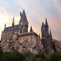 Hogwarts OF Magic school🏰