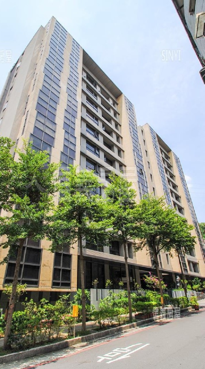 璞緻 。 汐止（新北市）