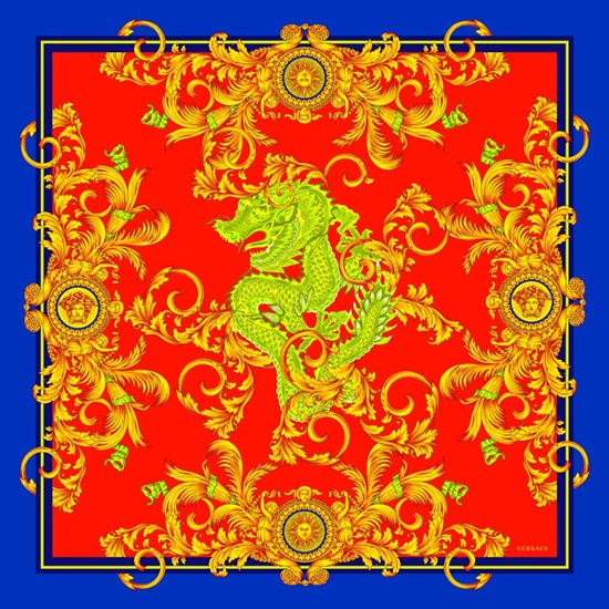 西方蛇魔女大戰東方龍！