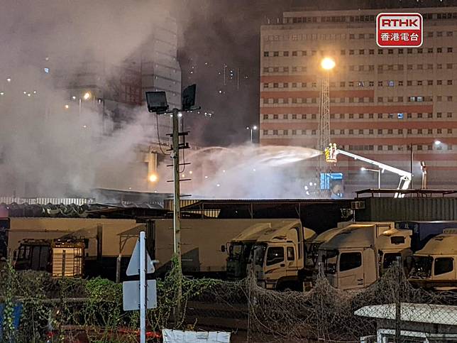 葵涌貨櫃碼頭三級火一人傷 香港電台 Line Today