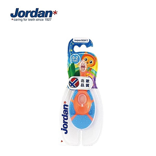 ◆ 超軟刷毛，專為兒童乳牙而設計 ◆ 短刷頸，避免寶寶咽喉 ◆ 表明正確牙膏使用量 ※款式隨機不挑色