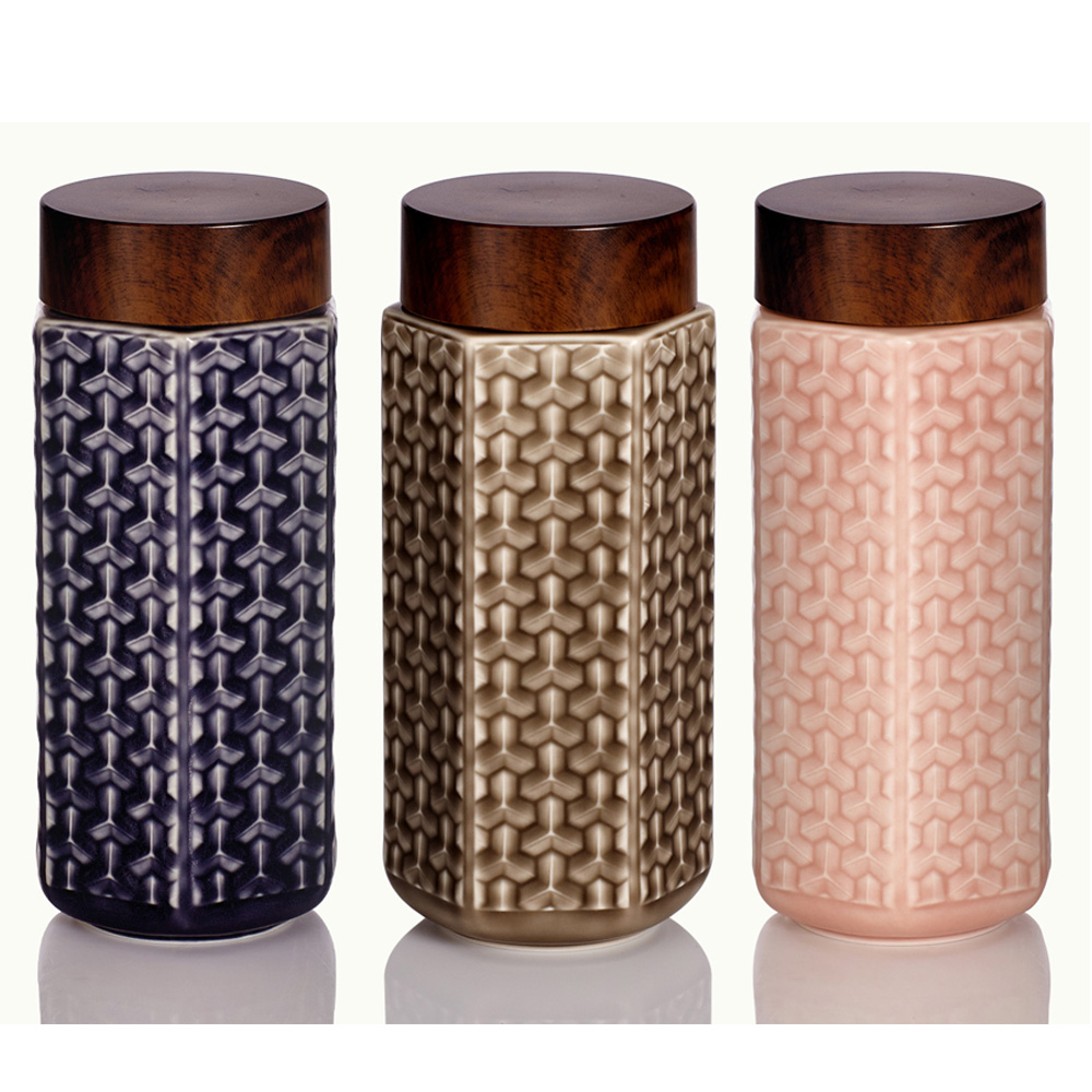 活瓷品牌系列商品手工精雕細琢具藝術欣賞價值