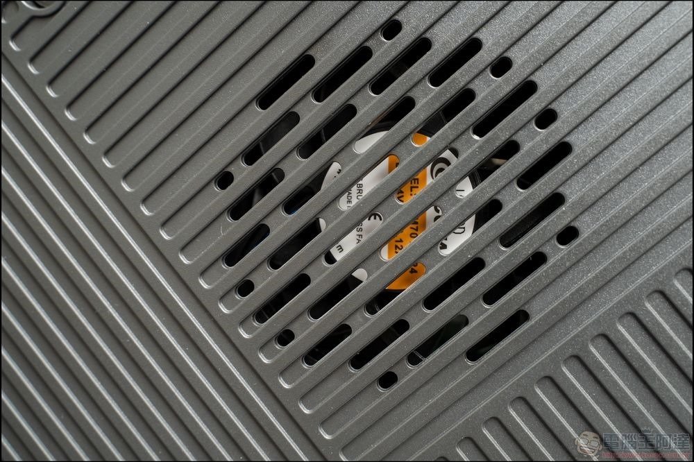 BLUETTI EB55 野獸級戶外行動電源站 開箱 - 16