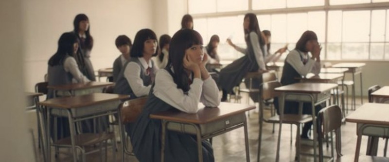 日本廣告cm 玩新招你看的出來這群女高中生哪裡有問題嗎 Line購物