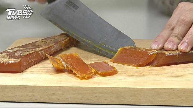 烏魚子是不少饕客的心頭好。(示意圖／TVBS資料畫面)