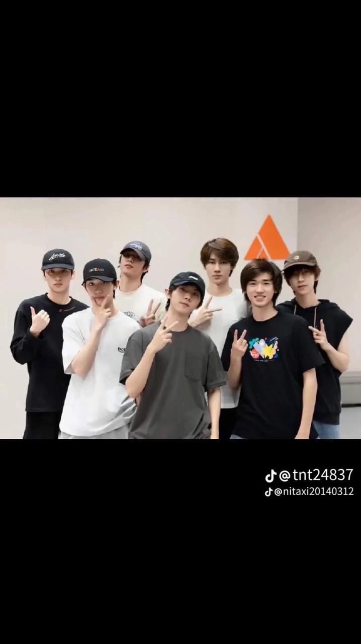 時代少年團照片^_^（3代蘇新浩、4代左奇函、王櫓杰）