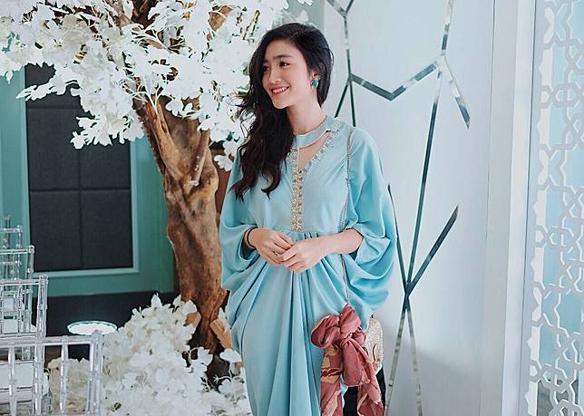 4 Gaya Santun Modis Febby Rastanty Yang Bisa Ditiru Buat Outfit Buka Puasa Bersama Cewekbanget Id Line Today