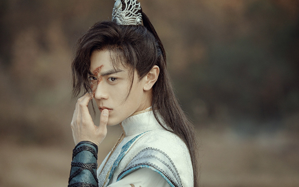 熱播古裝甜寵劇古裝男神9：馮荔軍 飾演《傾世錦鱗穀雨來》莫乘風