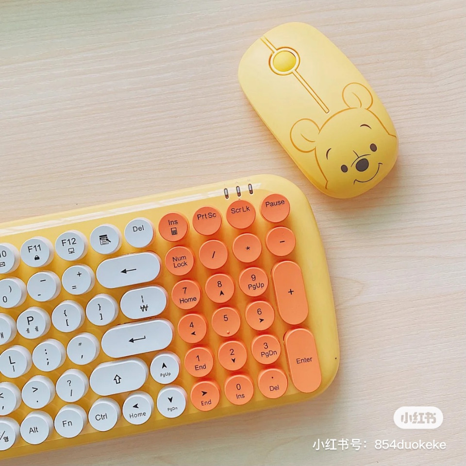 韓國品牌Royche推出「小熊維尼鍵盤」，繽紛配色、角色按鍵都超可愛，快一起看看吧