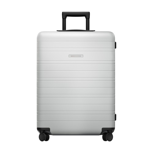 H6 Essential Check-In luggage (65,5L)