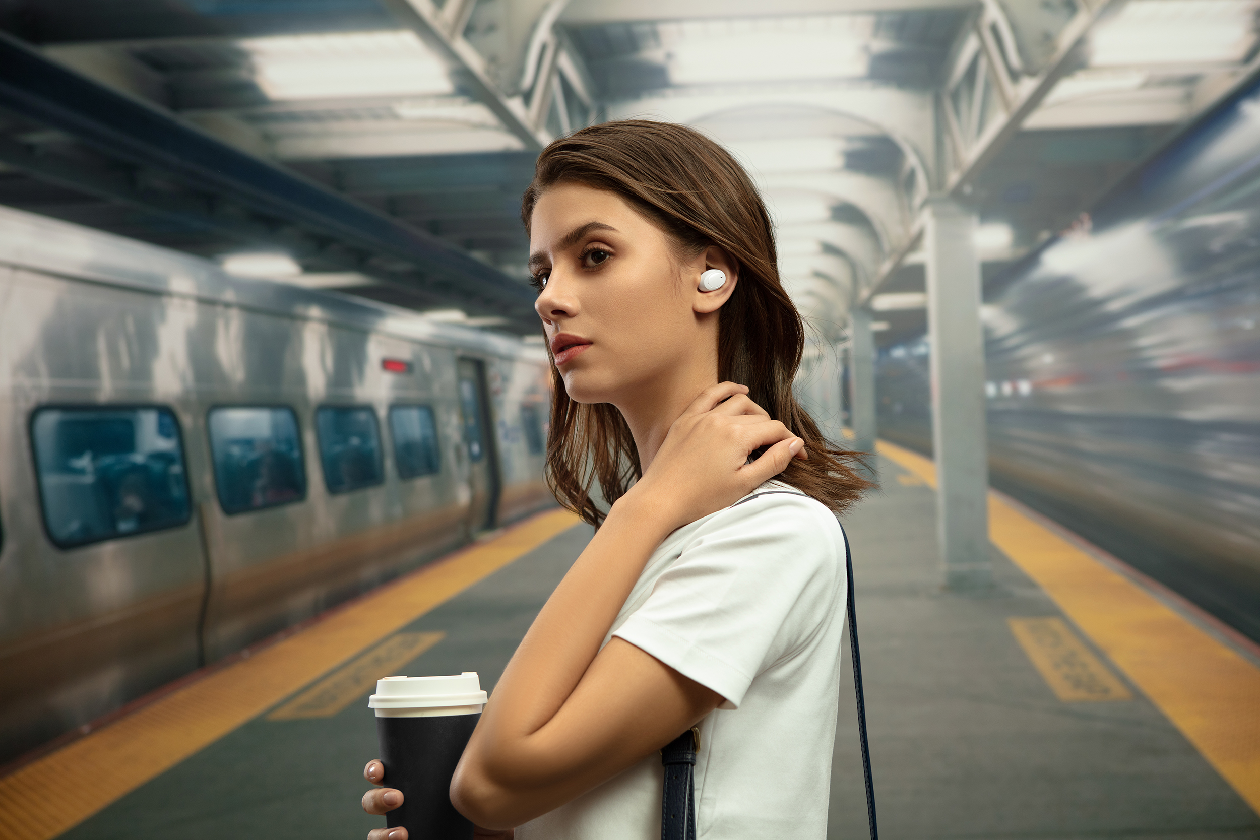 OPPO 推出入門款真無線藍牙耳機 Enco W11，20 小時長續航、IP55 防塵防水、售價 1,299 元