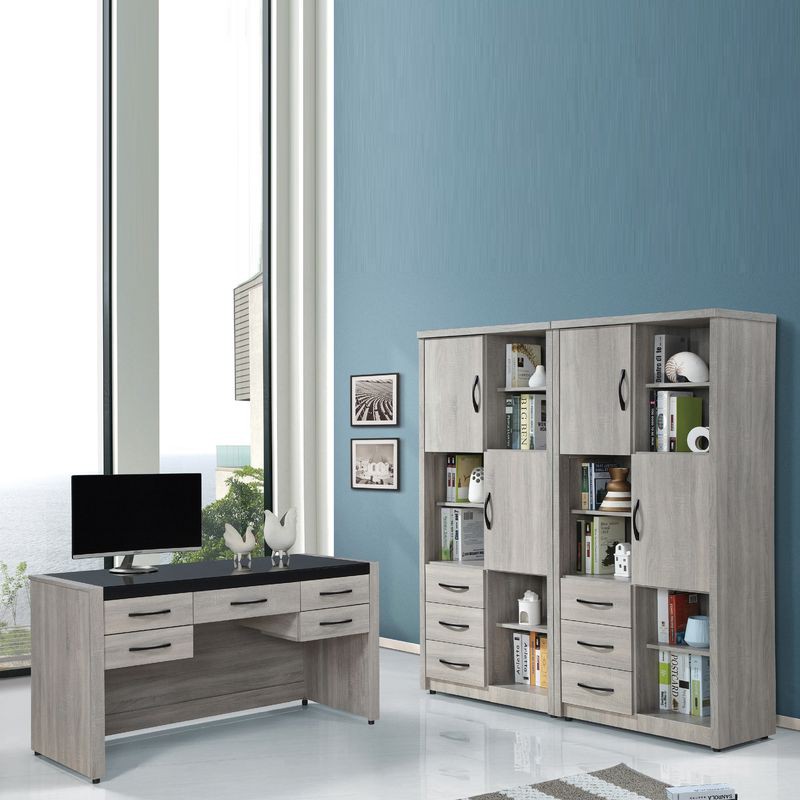 【FA819-1】 清心5尺鋼刷淺灰色書桌 寬144x深61x高79公分 $8,900【FA819-2】 清心4尺鋼刷淺灰色書桌 寬122x深61x高79公分 $7,800【FA819-3】 清心2.