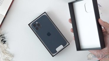 外媒以 iPhone 12 搭配 Apple 多款原廠充電器進行充電實測，最大支持 22W 有線快充