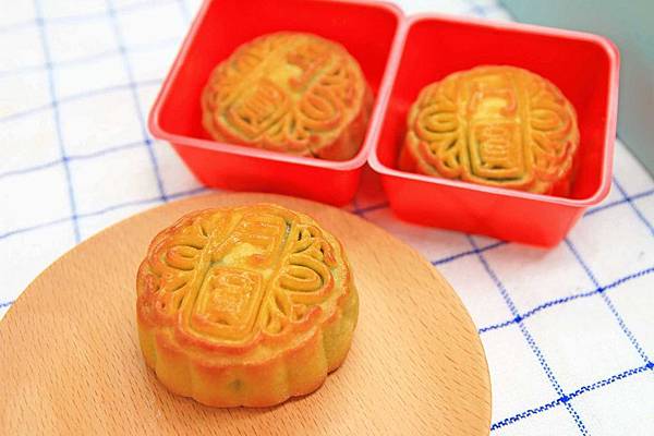 【台中蛋糕甜點店】月之戀人-獨特美味的燒菓子 【台中蛋糕甜點店】月之戀人-獨特美味的燒菓子