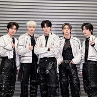 YZ૮⑉･-･⑉ა TXT代找代購群