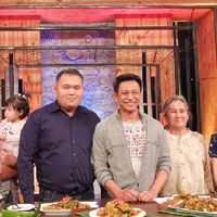 ร้านอ้วน ข้าวแกง บางใหญ่​