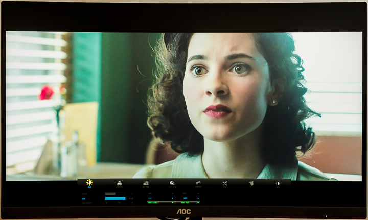 史上最超值電競螢幕AOC CQ27G2評測，144Hz 創造無殘影高畫質效果