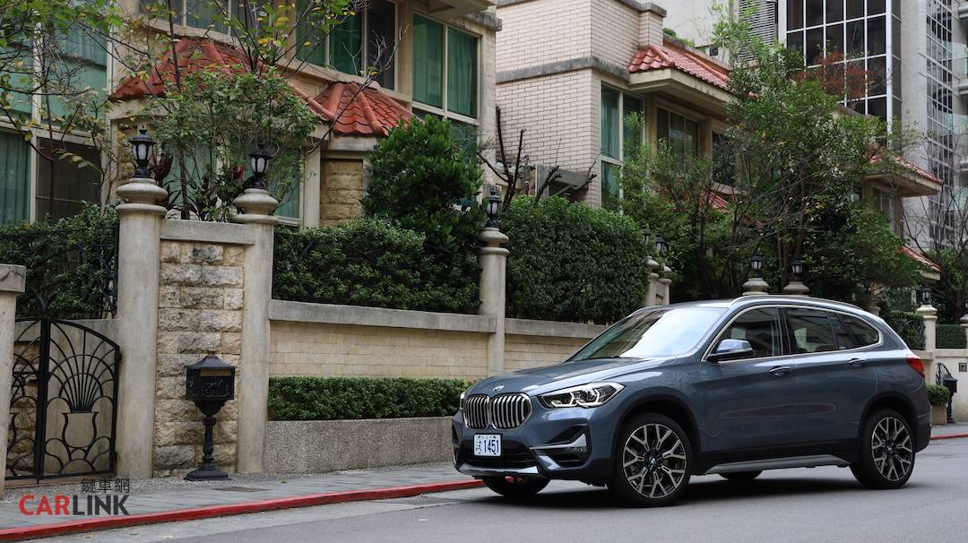 大的還是比較好bmw X1 Sdrivei 試駕 Carlink鏈車網 Line Today