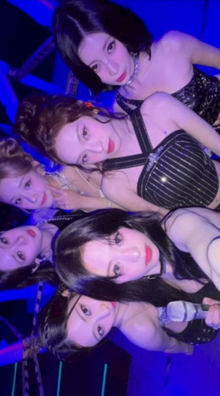 BABYMONSTER 🎃😈