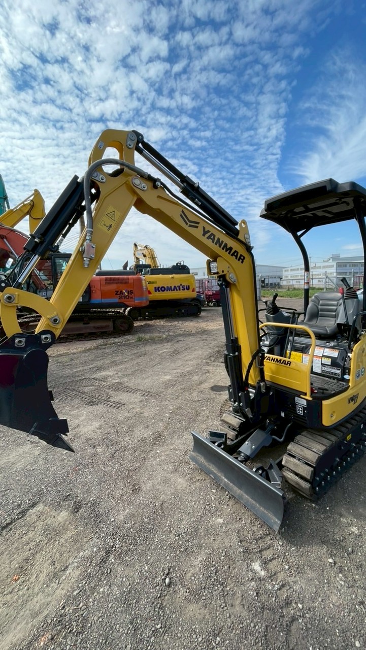 小許創立-高空作業車/農用與營建怪手