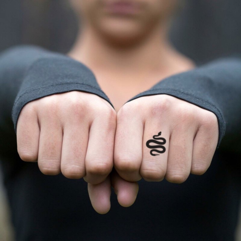 OhMyTat 迷你小蛇 Snake Finger 手指刺青圖案紋身貼紙 (6 張)