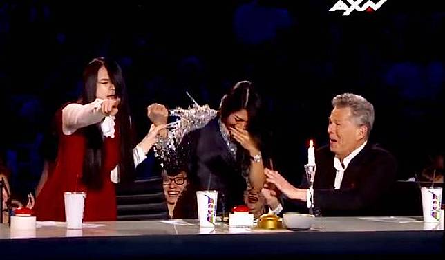 Scared Riana (Youtube)