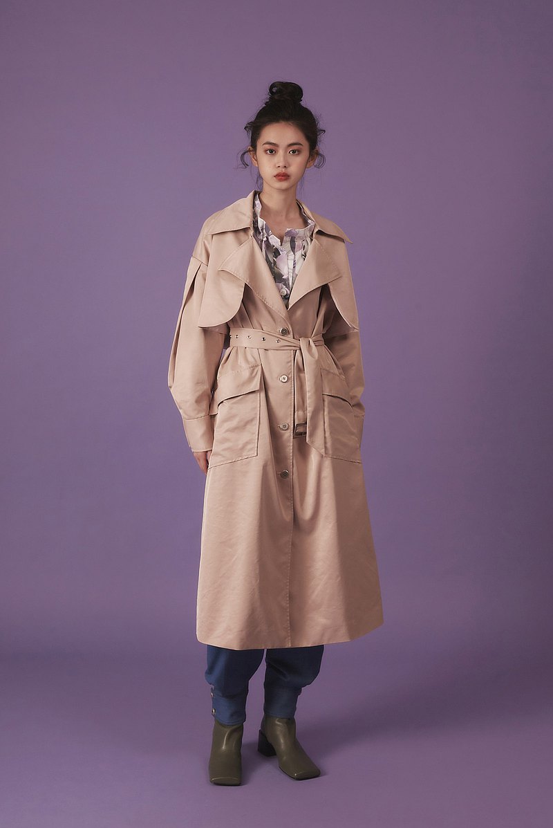 主布/ 聚酯纖維50％ 尼龍50％, 裡布/ 聚酯纖維 100% 台灣生產製造