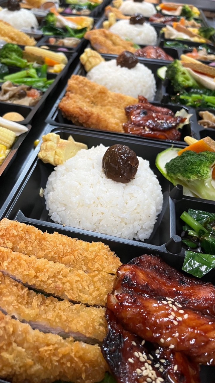 呷弁当！！智能販賣機《賣的是便當》