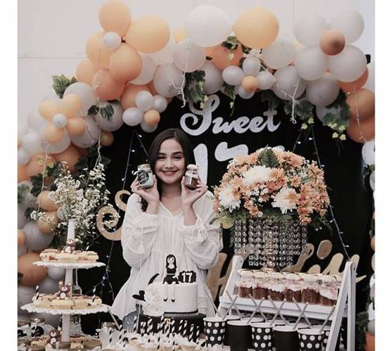 Sweet Seventeen Sederhana