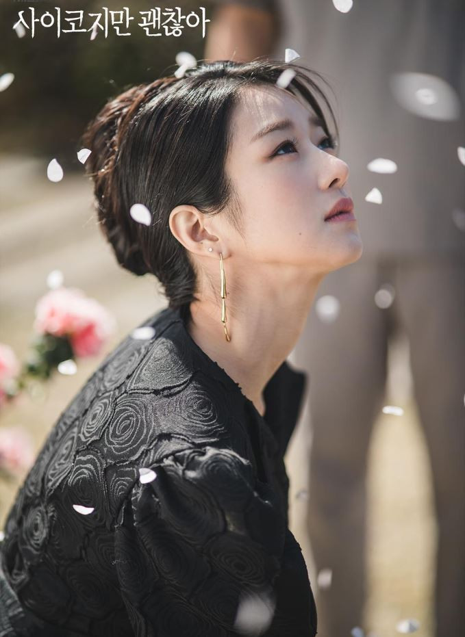 《雖然是精神病但沒關係》導演一眼相中徐睿知，「高文英就是她！」