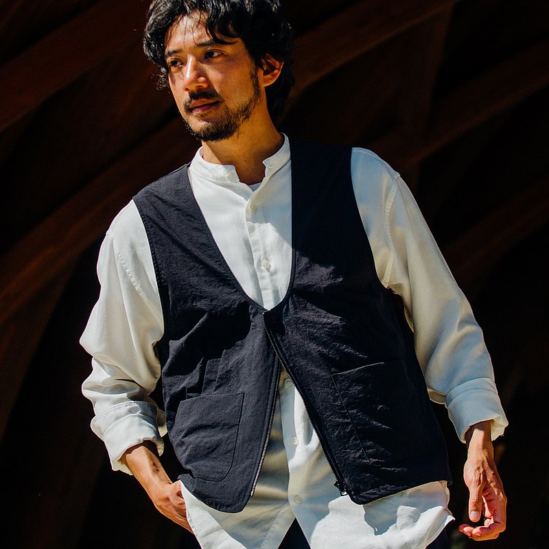 Onibegie竹炭染背心