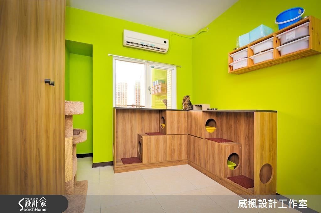 愛貓一族的最高極致，直接將一個房間變成愛貓房，讓貓咪可以自由活動其中，鏤空的櫃體內部則放置貓砂。