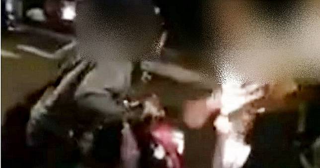 阿伯勸別丟家庭垃圾！　公館男惱羞...樂華夜市騎車衝撞