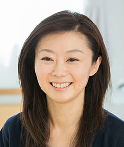 二の腕のたるみ ひじを伸ばして筋トレで解消