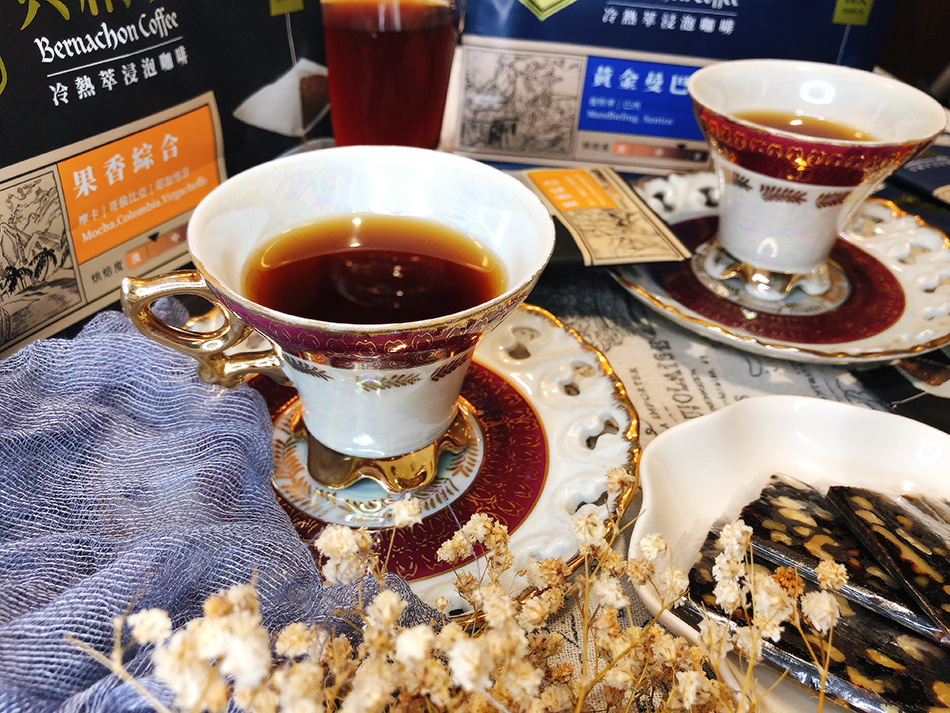 貝納頌,冷熱萃咖啡包,極品咖啡,即溶黑咖啡,咖啡禮盒,冷萃咖啡禮盒,咖啡包禮盒,冰滴咖啡,冰釀咖啡,掛耳式咖啡,我不是他媽媽,咖啡冷萃袋