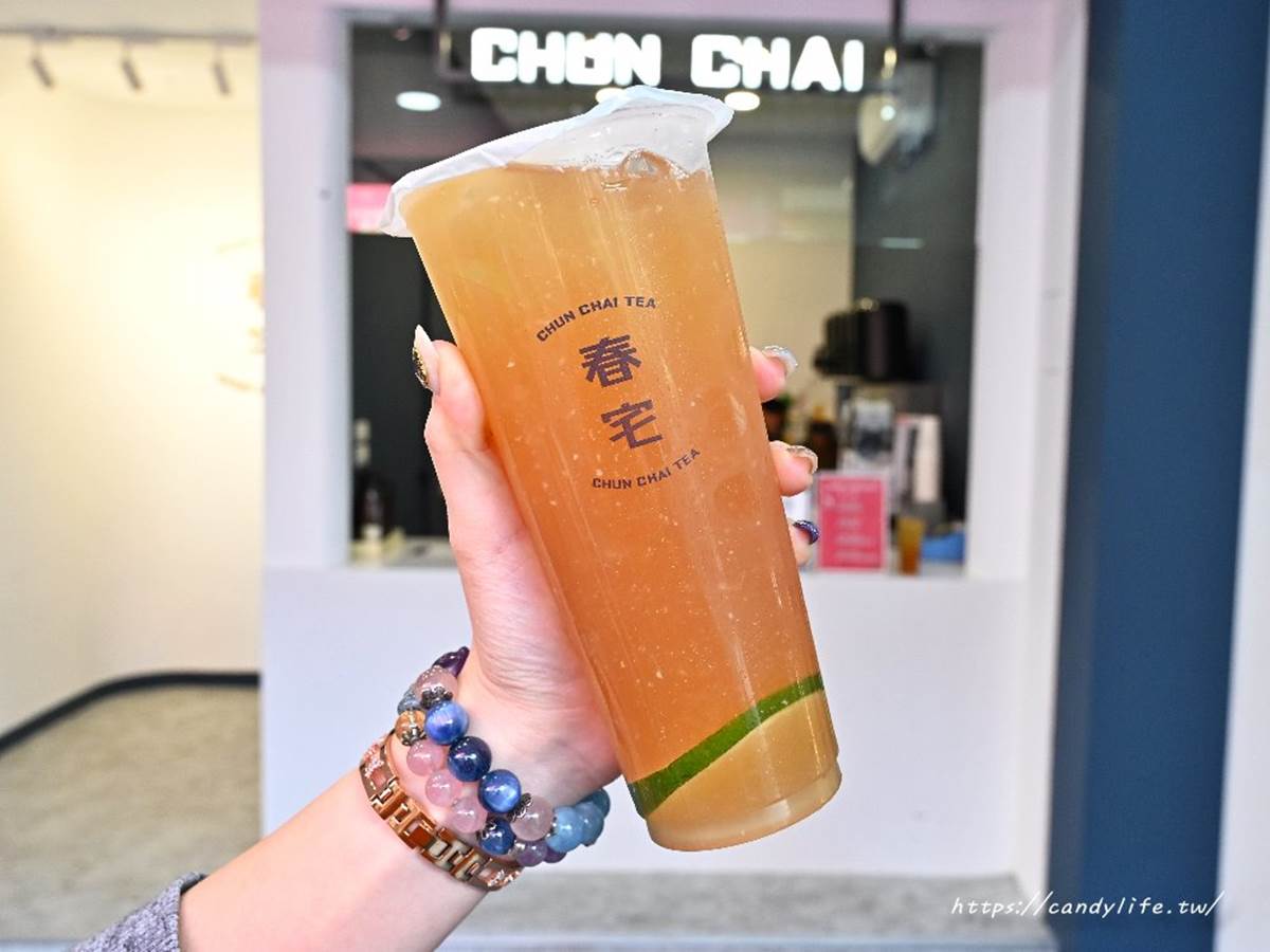 台中人喝過都說讚！10家「最強手搖飲」：1000cc整桶水果茶、開門就排爆