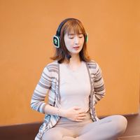 Relax With Avy 女性修復瑜珈