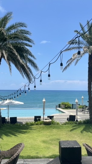 饅頭夾爆檯（白巷子旁娃娃機）